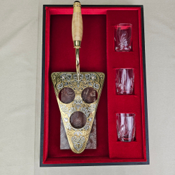 Мастерок сувенирный со стопками "Златоуст"