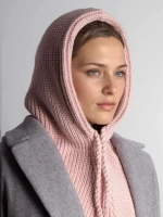 Капор женский вязаный осенний