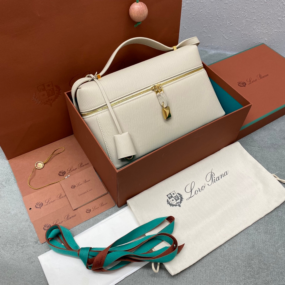 Loro Piana Extra Pocket L27