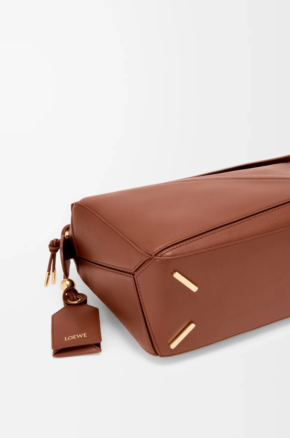 Loewe Маленькая сумка натуральной кожи, коричневый