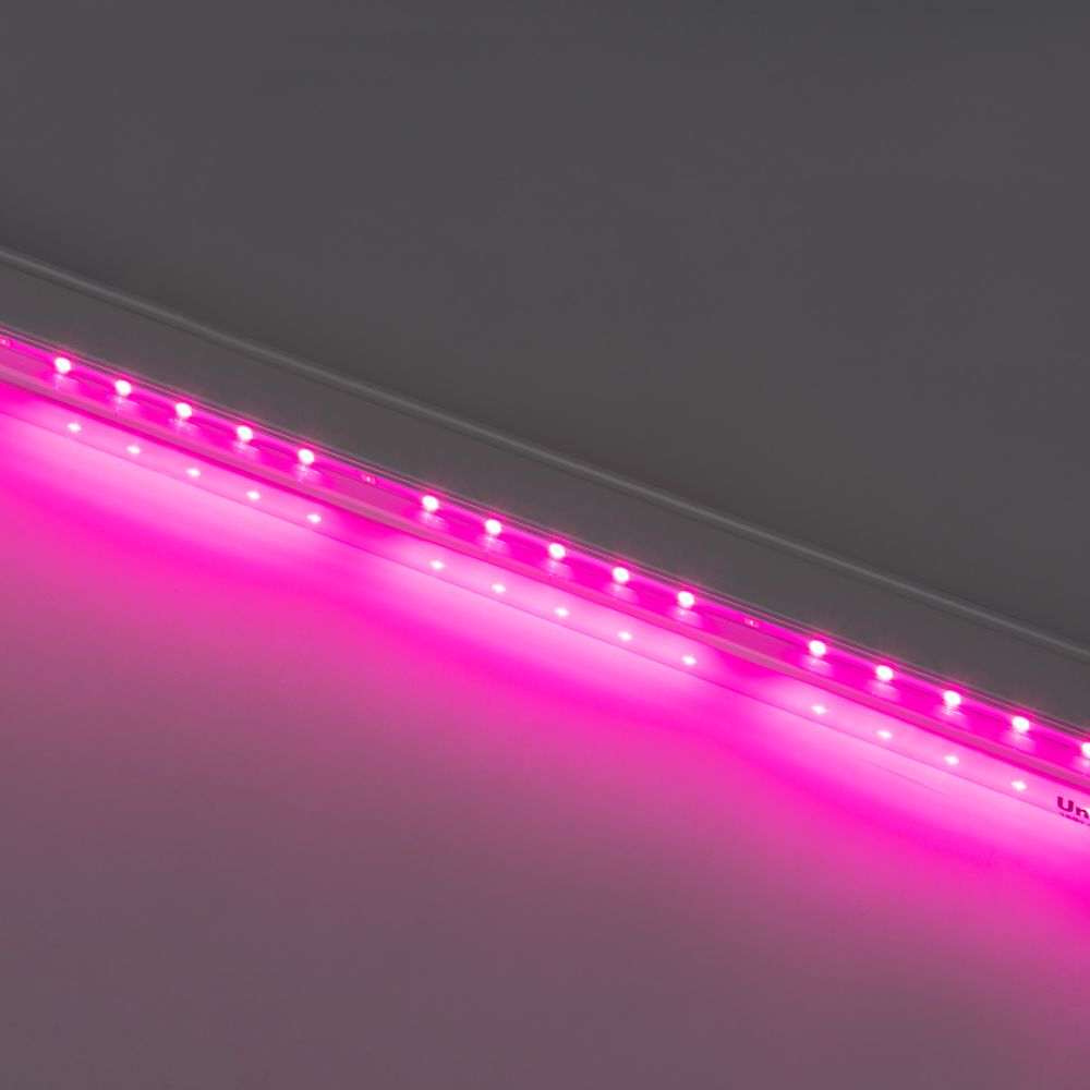 ULI-P42-18W-SPBX IP40 WHITE Светильник для растений светодиодный линейный. 560мм. выкл. на корпусе. Алюминий. Спектр с дальним красным для рассады и досвечивания в период роста. TM Uniel