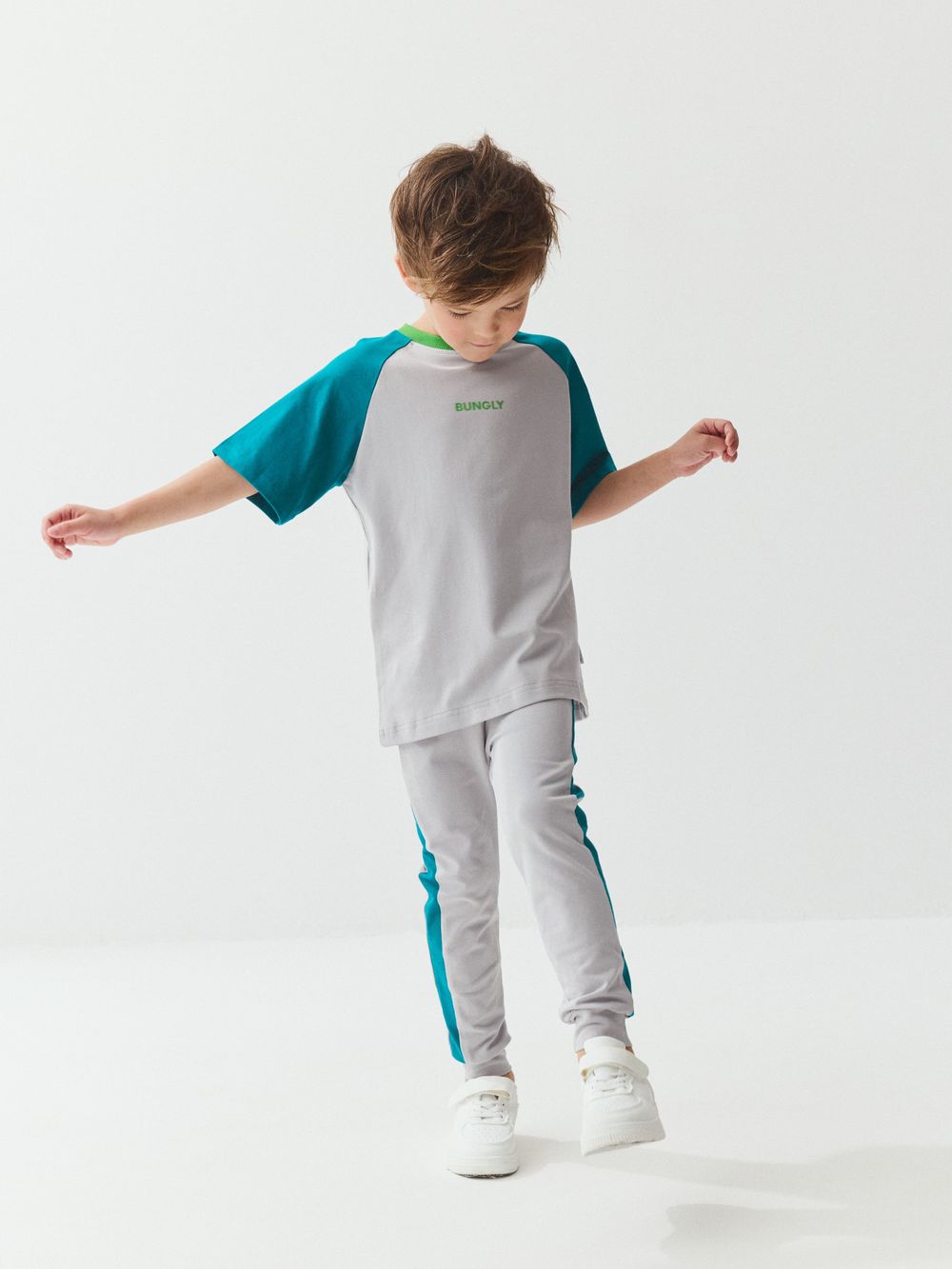 Футболка Колор блок "Пепел/Изумруд"