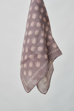 Шерстяной платок Ласточка и тюльпан GREY 70×70