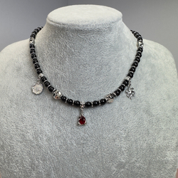 Колье «Оберег удачи» — из агата и гематита