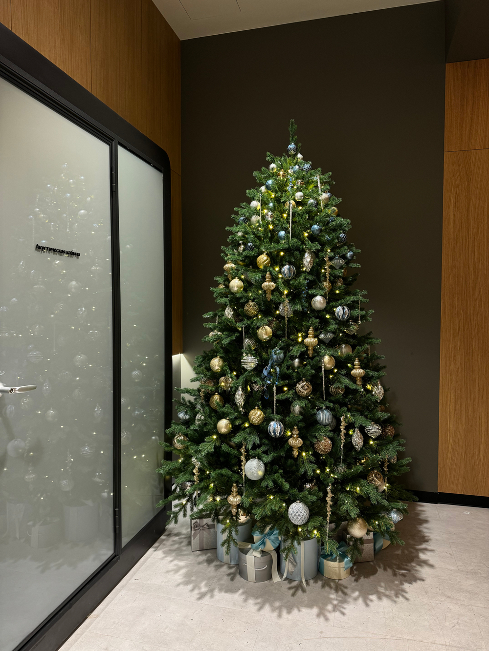 Новогодняя дизайнерская Ель «Морозное утро»