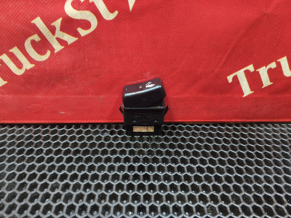 Кнопка рабочего света