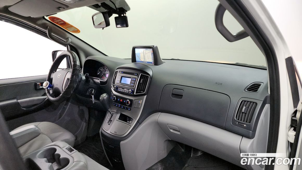 Hyundai The New Grand Starex Van 3-х местный (06.2020)