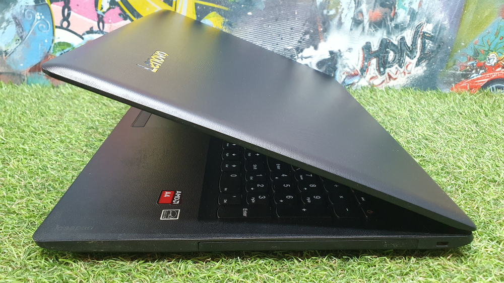 Ноутбук Lenovo  AMD A4/4Gb