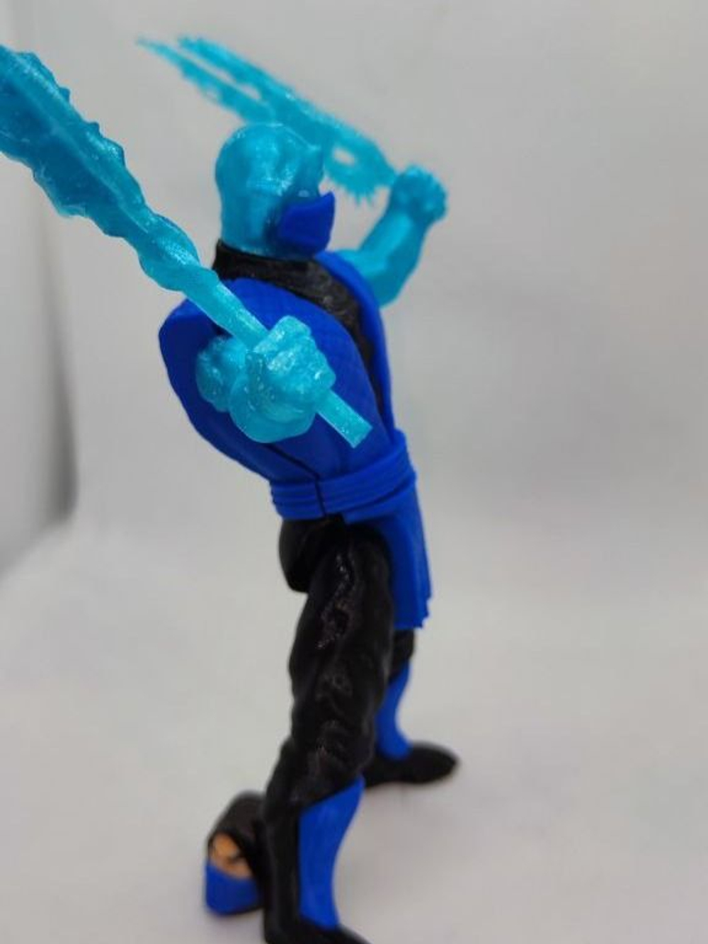 Подвижная фигурка Сабзиро ледяной из Mortal Kombat