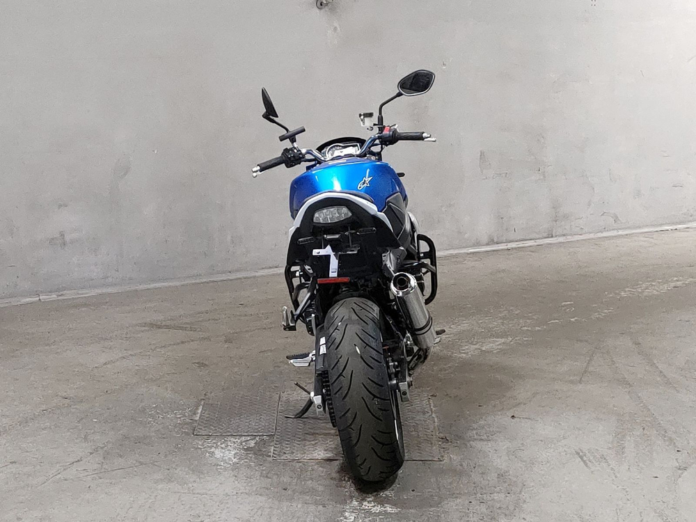 Suzuki GSR750
