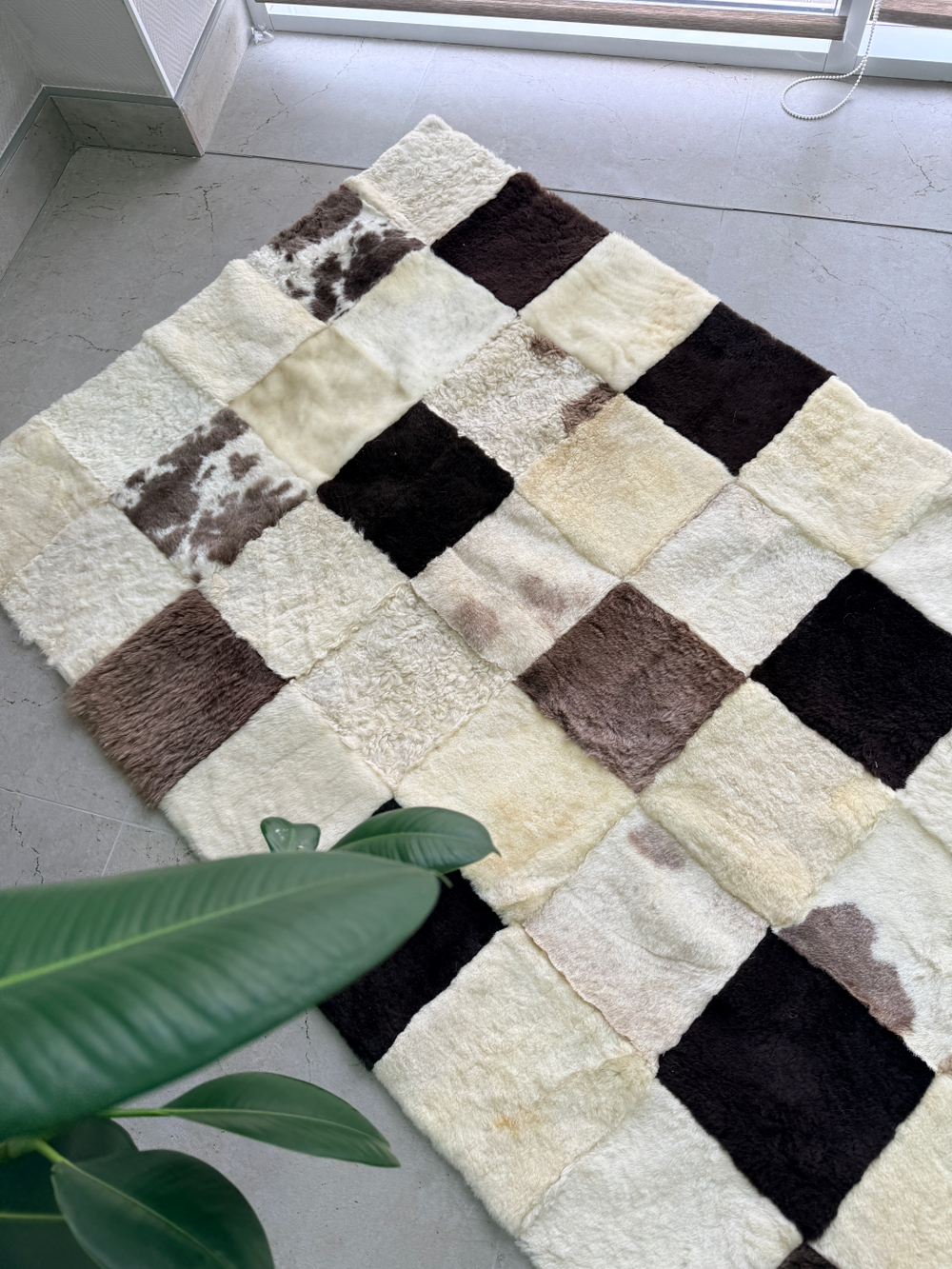 Меховой коврик накидка на кресло из овчины