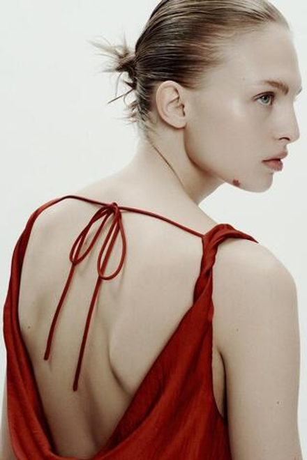 ZARA ДЛИННОЕ АТЛАСНОЕ ПЛАТЬЕ ИЗ КОЛЛЕКЦИИ ZW, КРАСНЫЙ