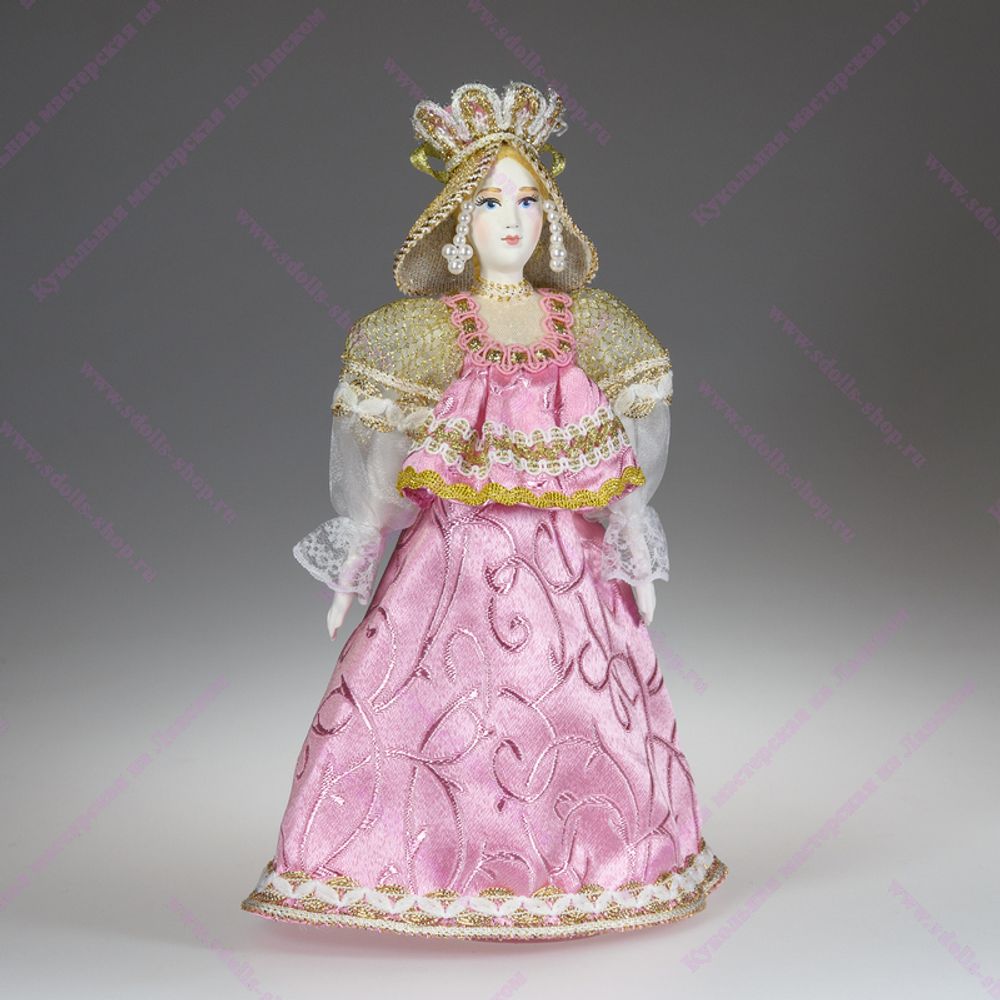 Сувенирная кукла в девичьем праздничном наряде