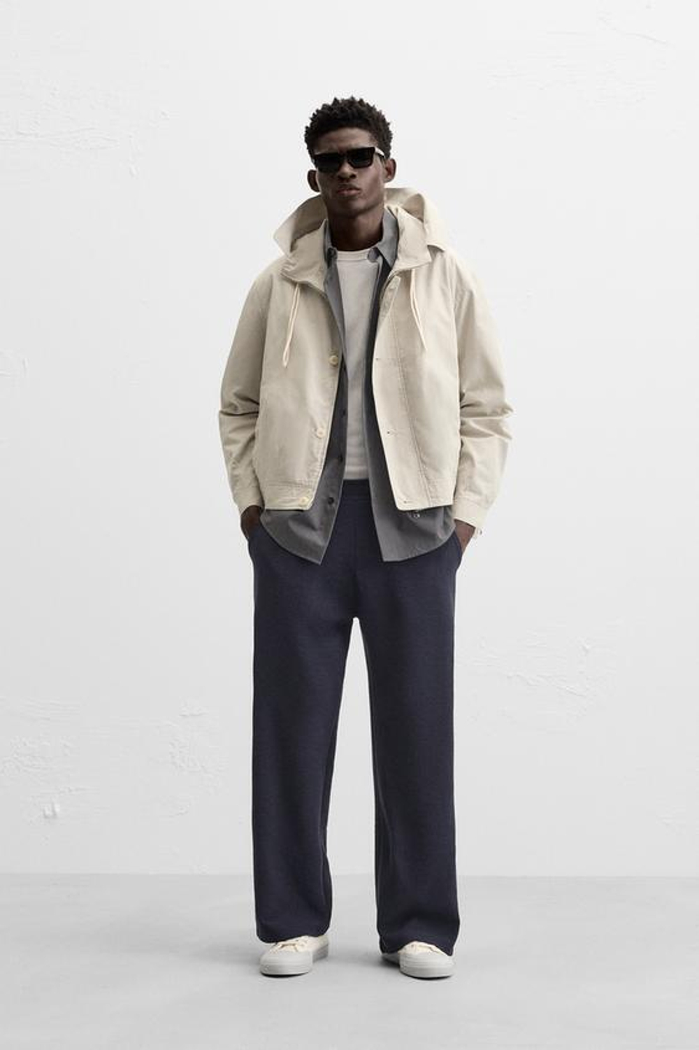 ZARA ЖАККАРДОВЫЕ ДЖОГГЕРЫ С РЕЛЬЕФНЫМ УЗОРОМ, МОРСКОЙ СИНИЙ