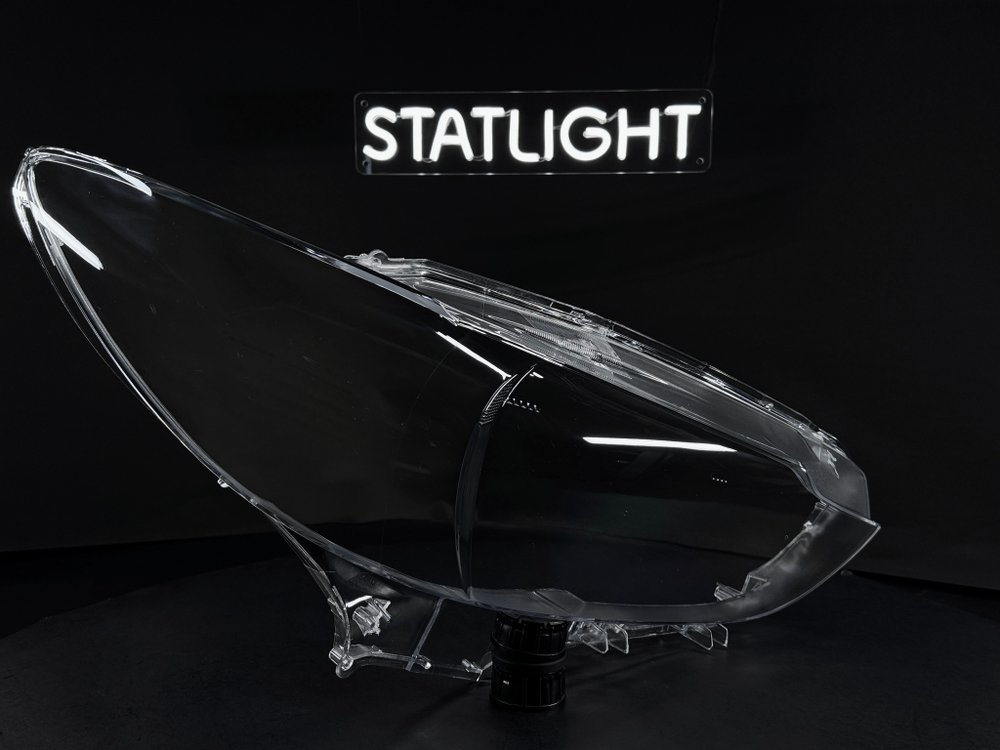 Правое стекло фары Mazda 6 GJ 2012-2015