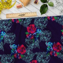 Ткань атлас красно-синие с паутинкой цветов