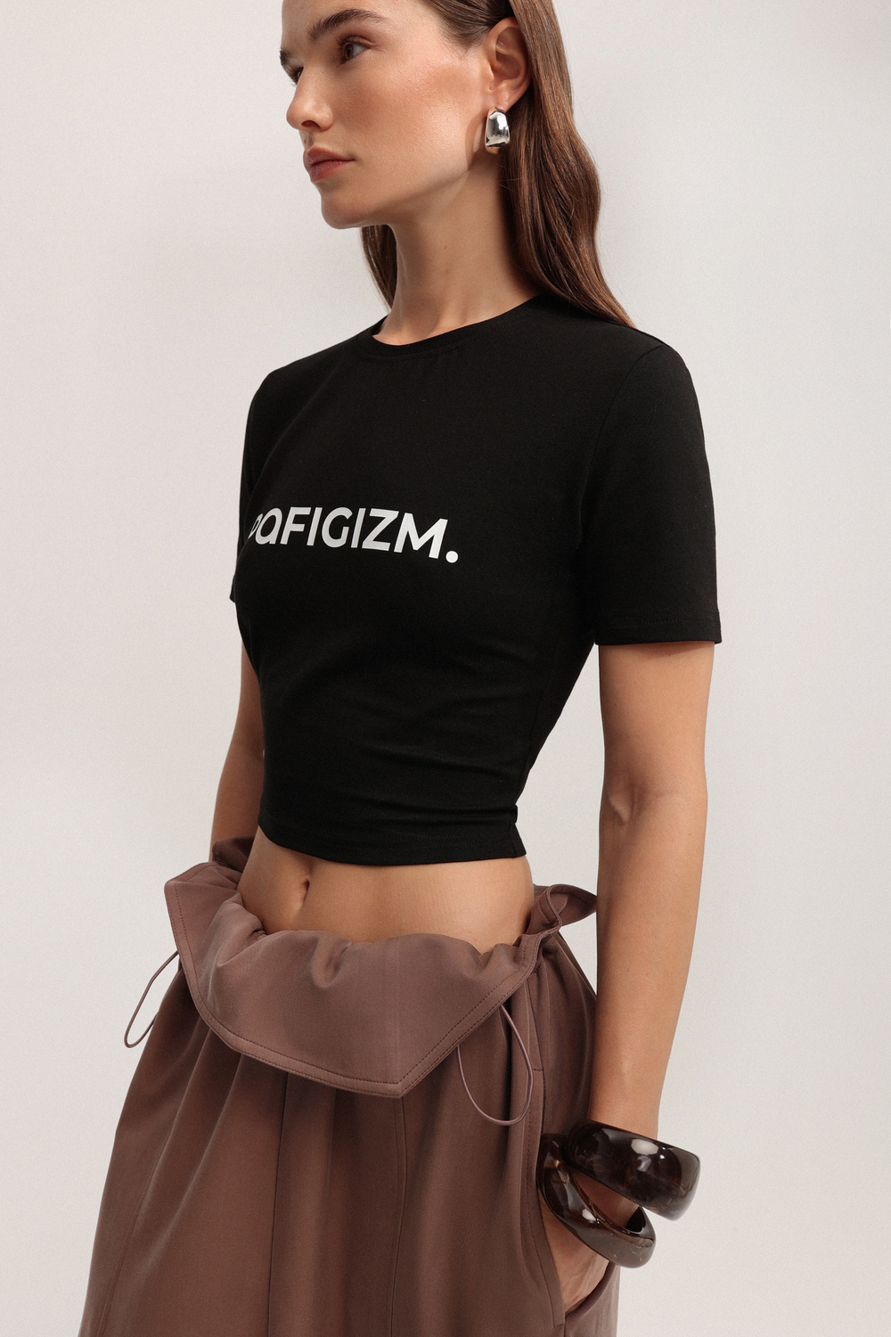 Футболка-кроп slim fit