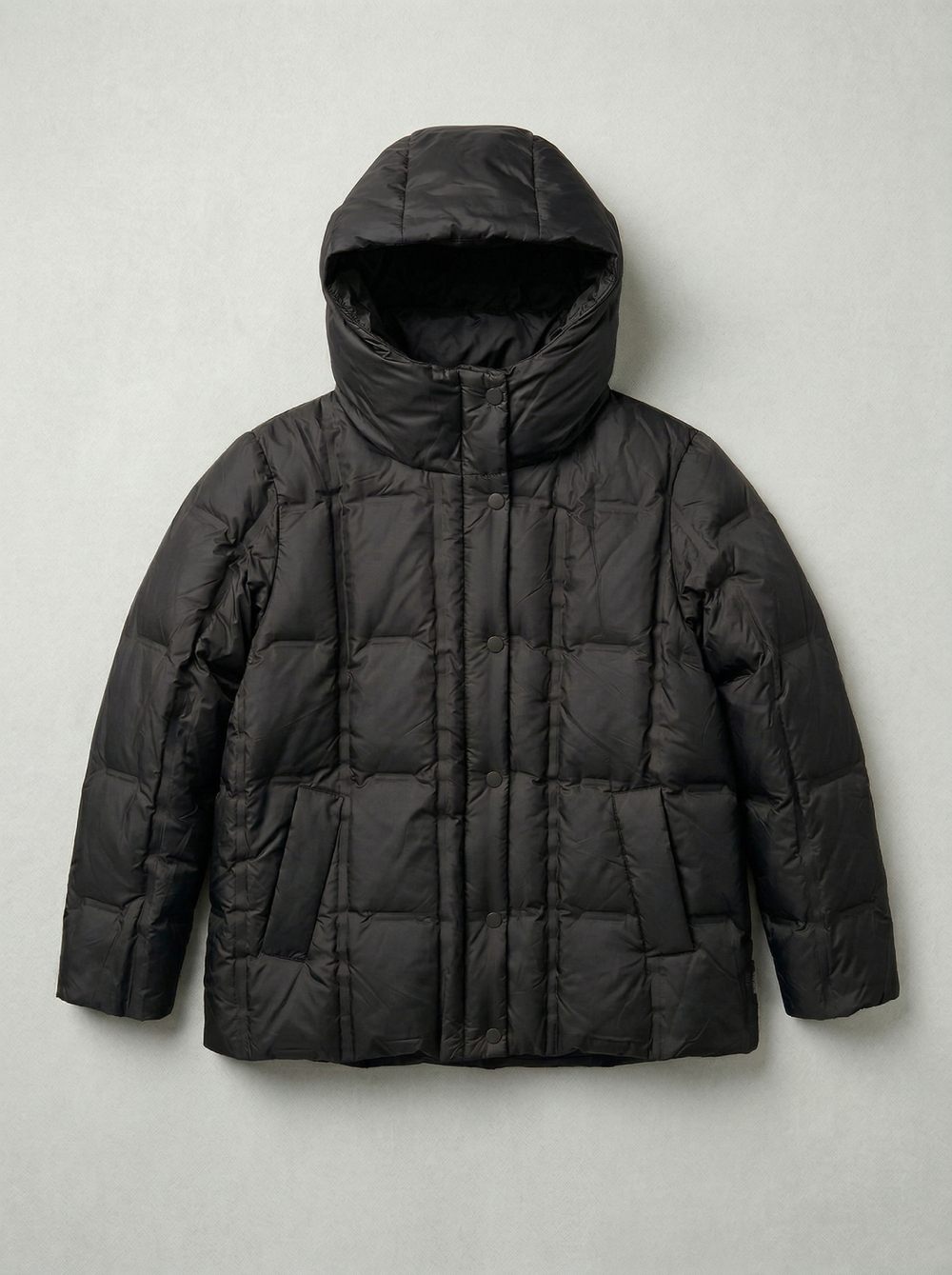 Легкая пуховая куртка