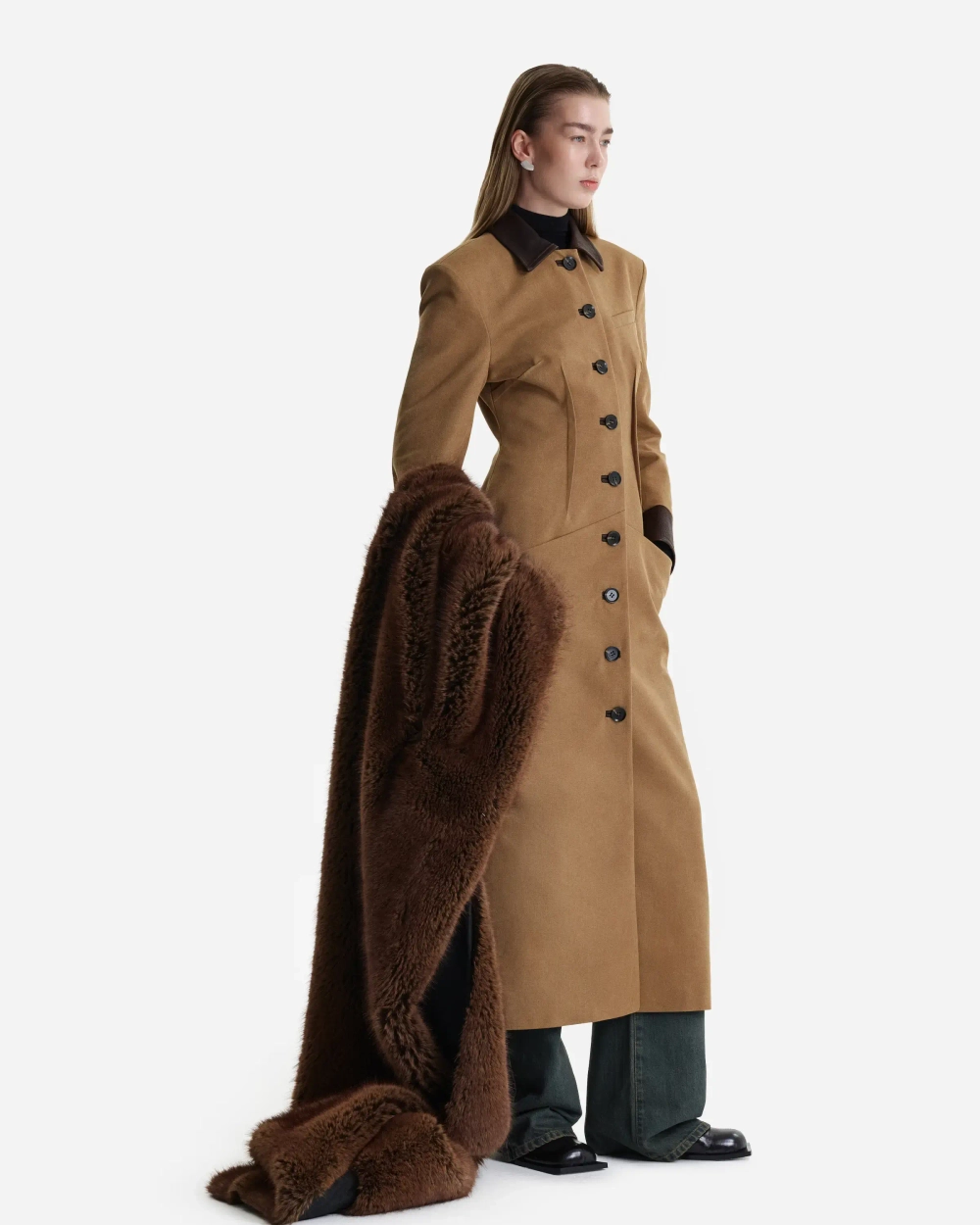 Пальто из канваса песочное