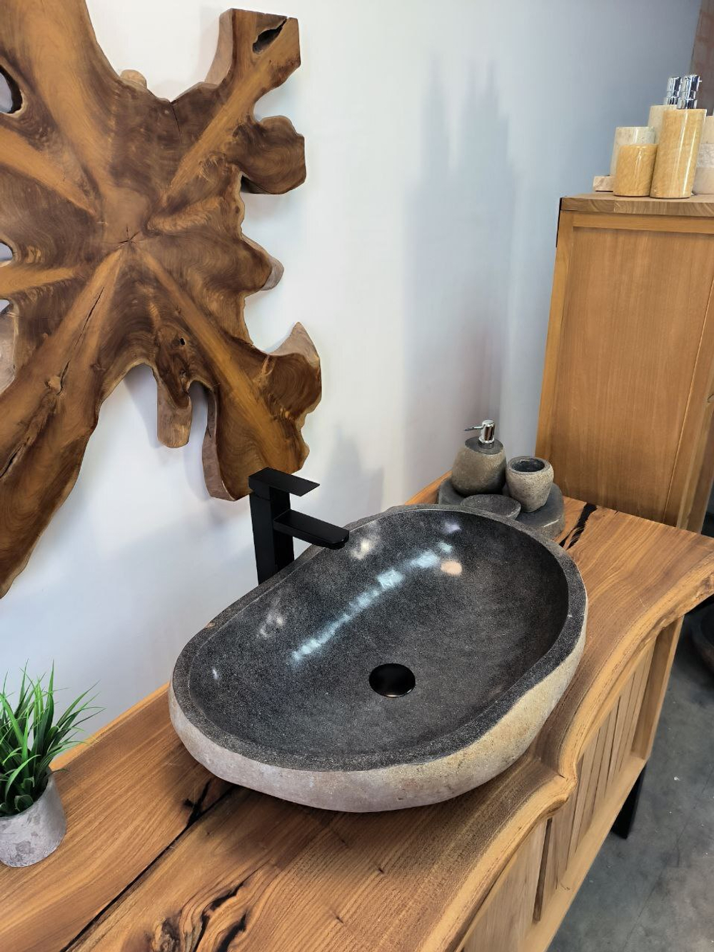 Раковина из речного камня RS-65841 62х43х15 из натурального камня