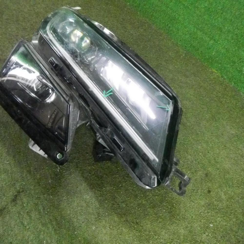Фара правая Skoda Kodiaq (2016-2022) LED