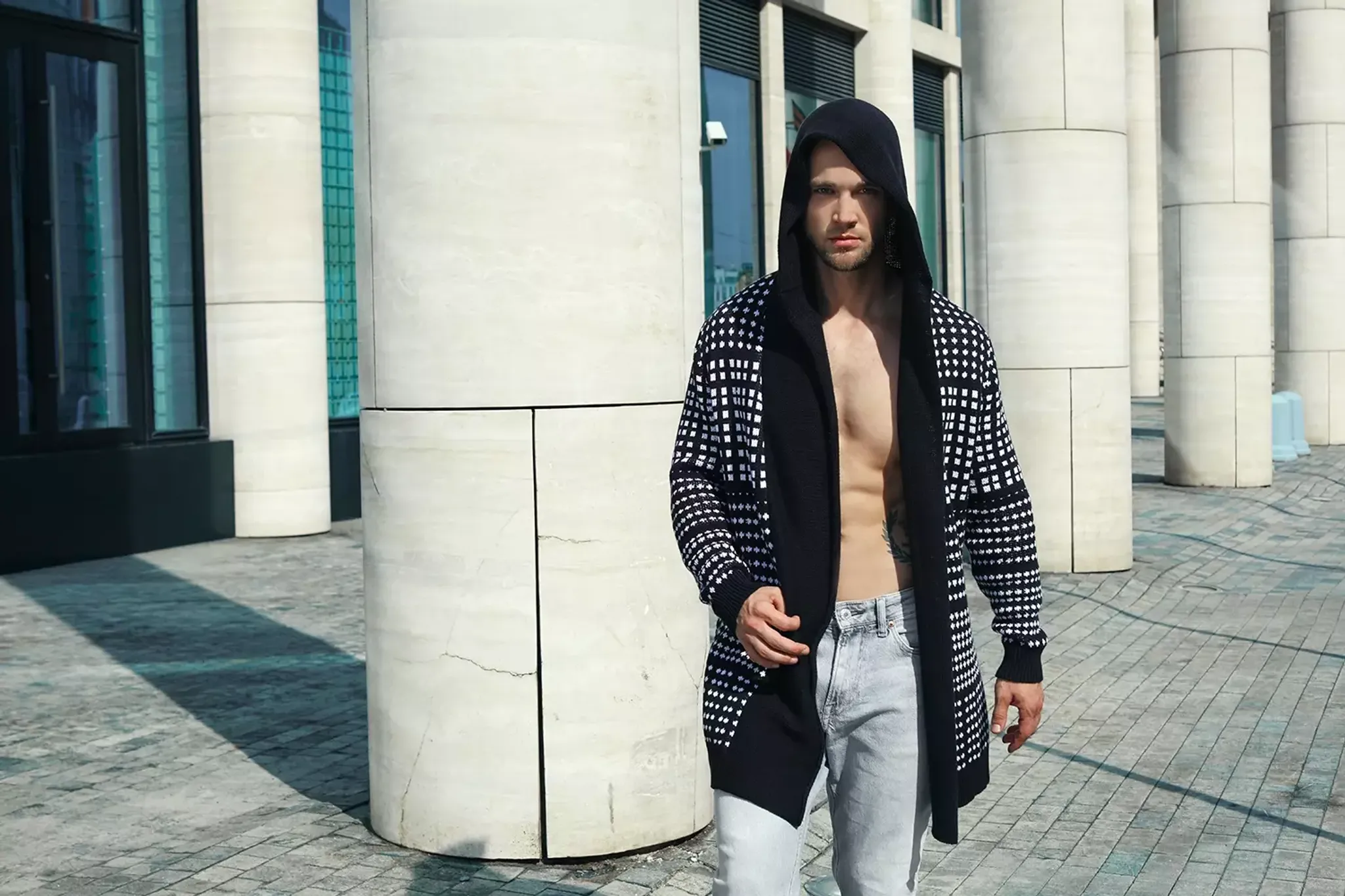 Внутри линий