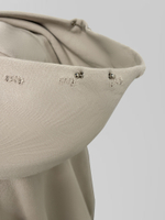 Худи 66670 рваный стиль с металлическими вставками на капюшоне