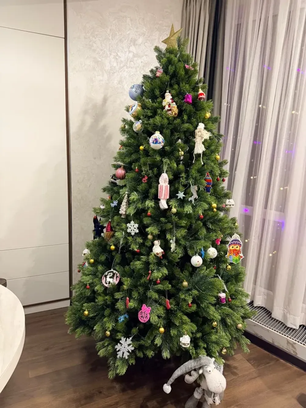 Елка с гирляндой встроенной «La Manche» Ла Манш (Литая хвоя) 210 см / 2,1 м