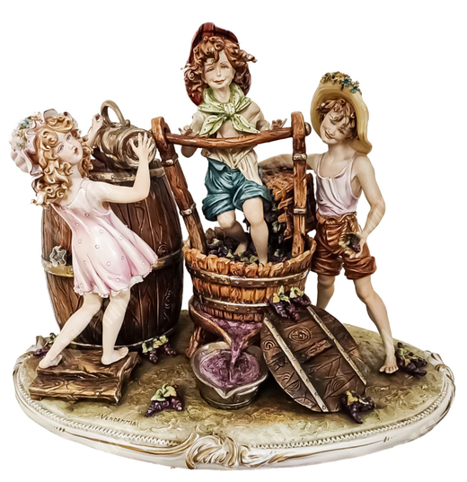 [Galli Tiziano Capodimonte] Урожай / Vendemmia. Фарфор, глазурь, роспись. Италия. 1950-е