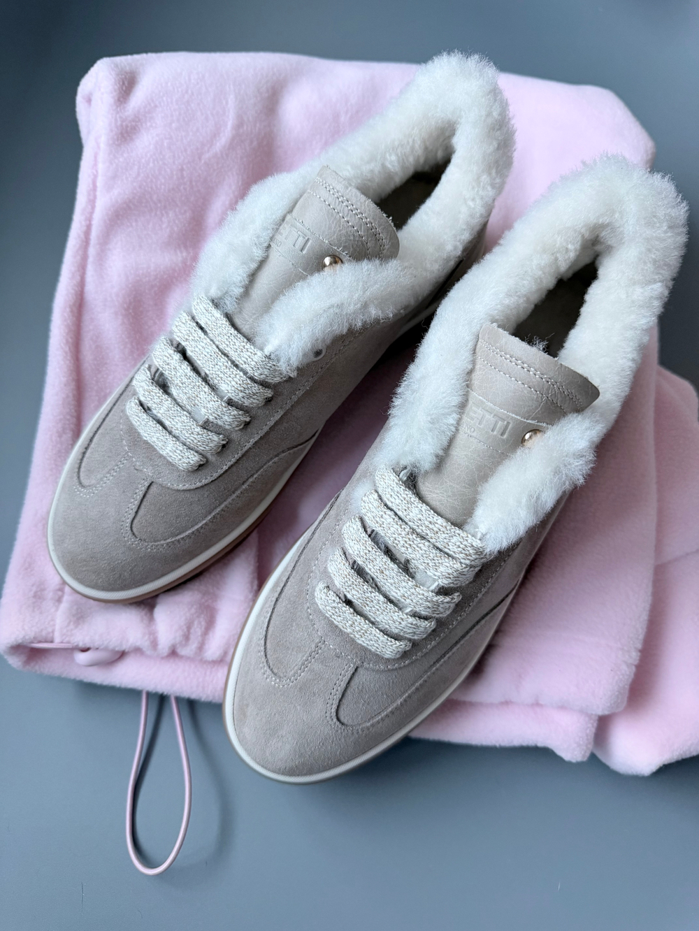 Короткие зимние кеды из натуральной кожи KANNA being