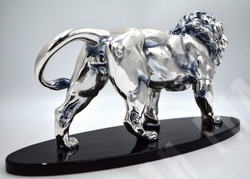 Лев на подставке. Гальваника, серебро, кристаллы Swarovski.ХХ в.. Италия, Реканати, Otta