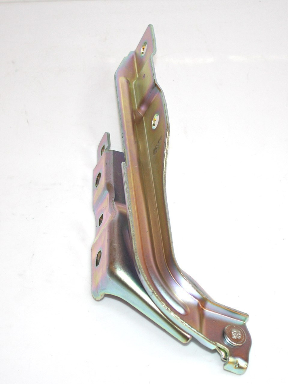 Петля капота правая 5032068100C15 Geely Emgrand 7 New SS11