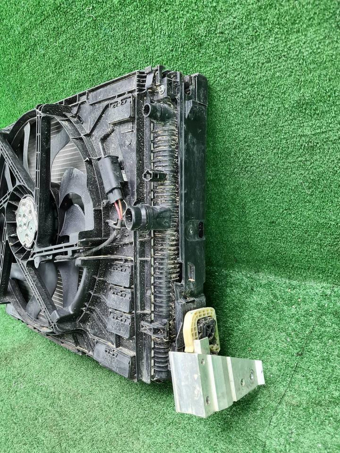 Кассета радиаторов BMW 3er G20 (2018-н.в.)