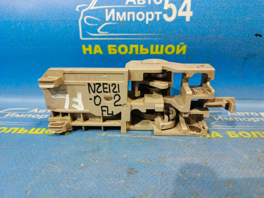 Ручка двери передней левой салонная TOYOTA FIELDER 2001