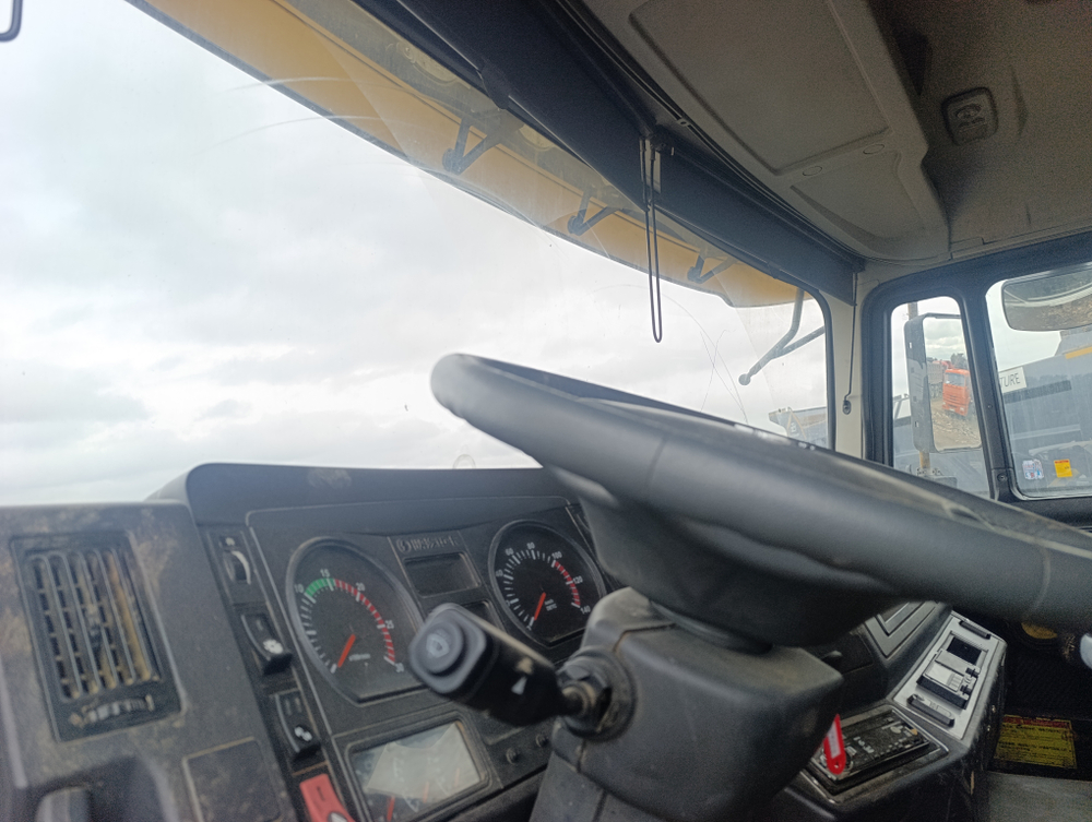 Shacman (Shaanxi) SX* 6x4 Самосвал SX3258DR384 (Дизельный, 9,7 л, 336 л.с., МТ)