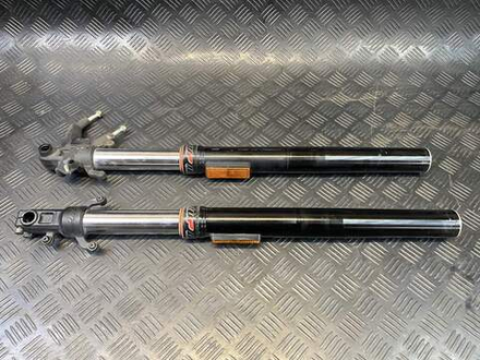 Перья вилки KTM 250 Duke 2020