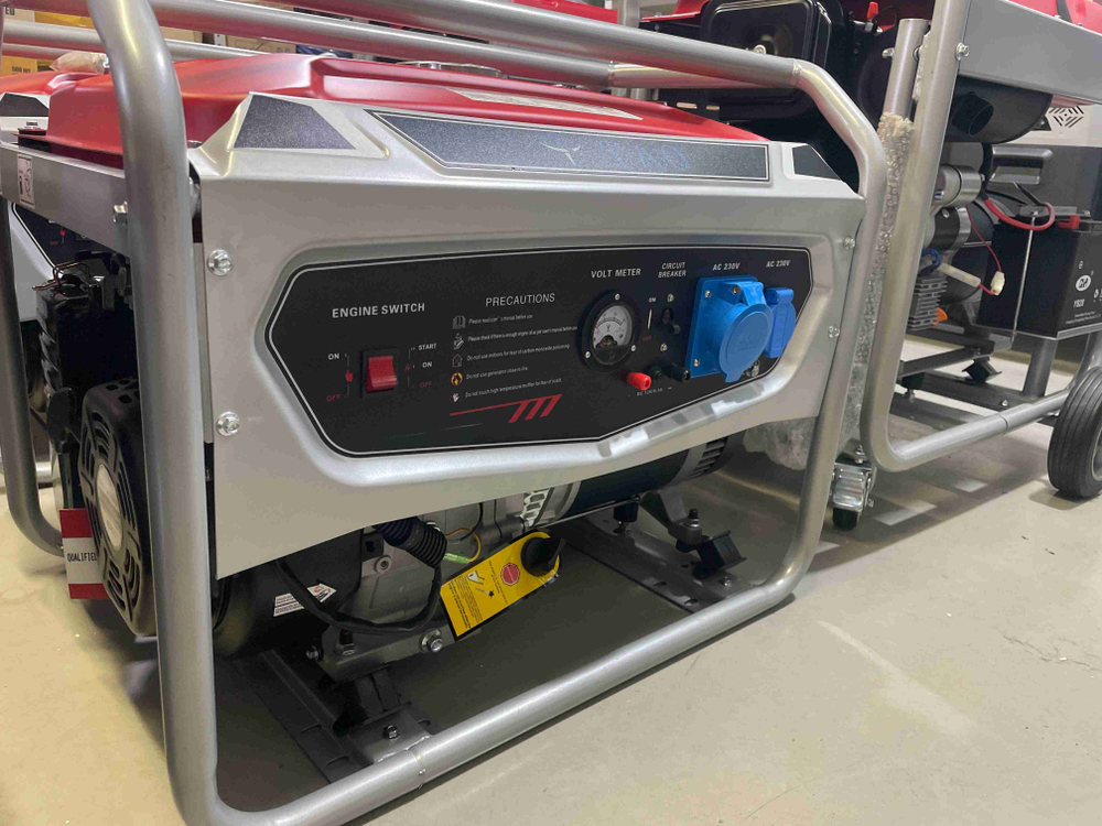 7.5 кВт / Генератор бензиновый 7.5 GF (7.5 кВт), 25 литров. Серия: ТАО - 10800