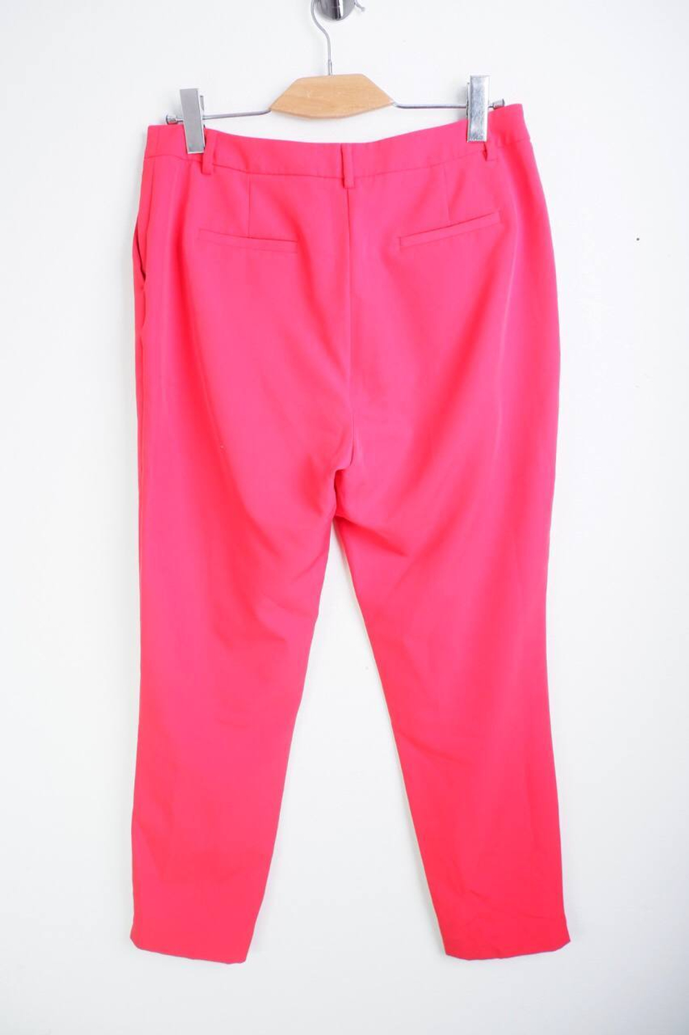 Брюки Zarina яркого цвета, визуально 48 размер