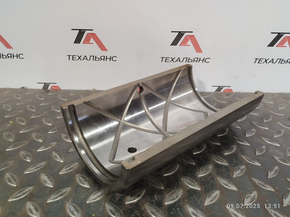 Втулка 195-30-11310