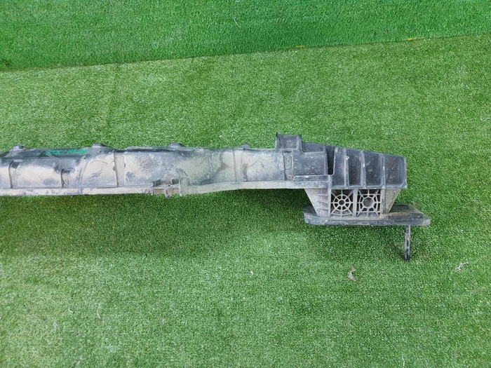 Усилитель задний Genesis GV80 (2020-н.в.)