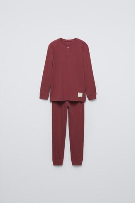 ZARA ОДНОТОННАЯ ПИЖАМА С ВОРОТНИКОМ И ПУГОВИЦАМИ, БОРДОВЫЙ