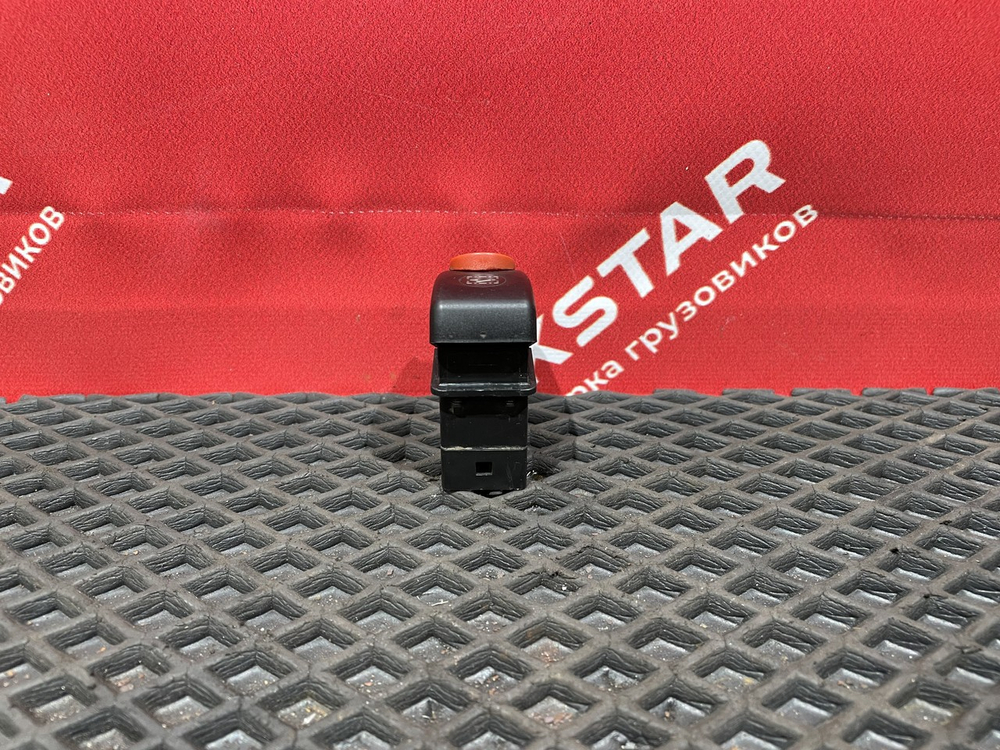 Кнопка массы