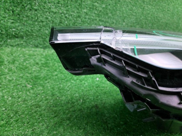 Фара левая Volvo XC60 2 (2021-н.в.) LED