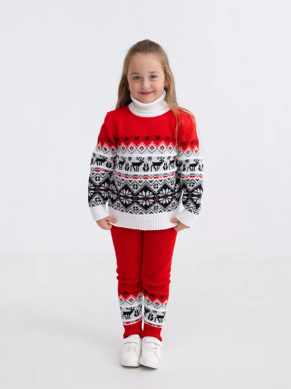 Свитер вязаный с горлом