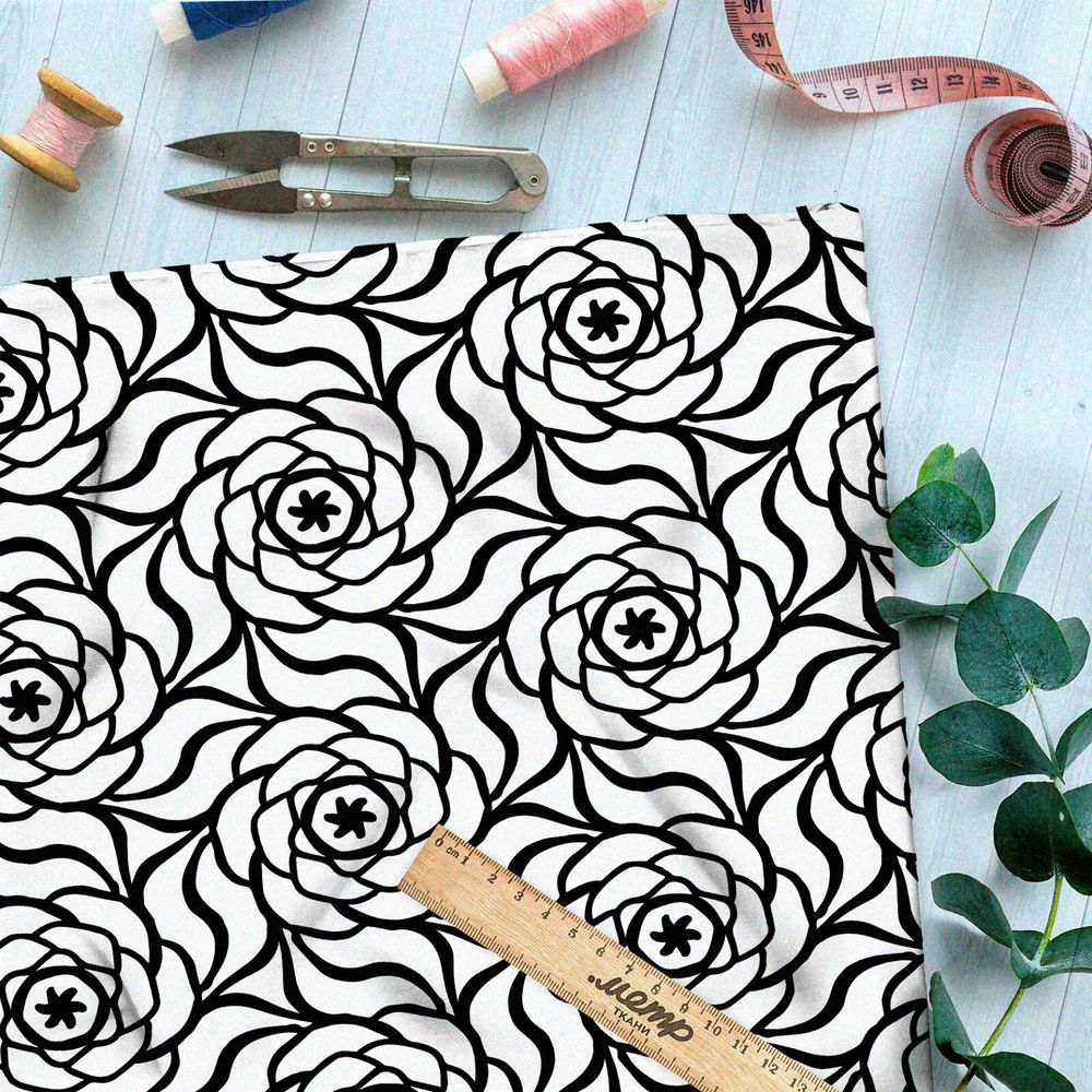 Ткань барби единый цветочный узор на белом фоне