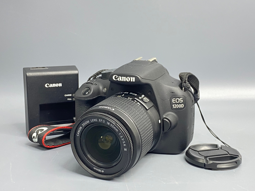 Canon 1200D kit 18-55mm III 3.000 кадров