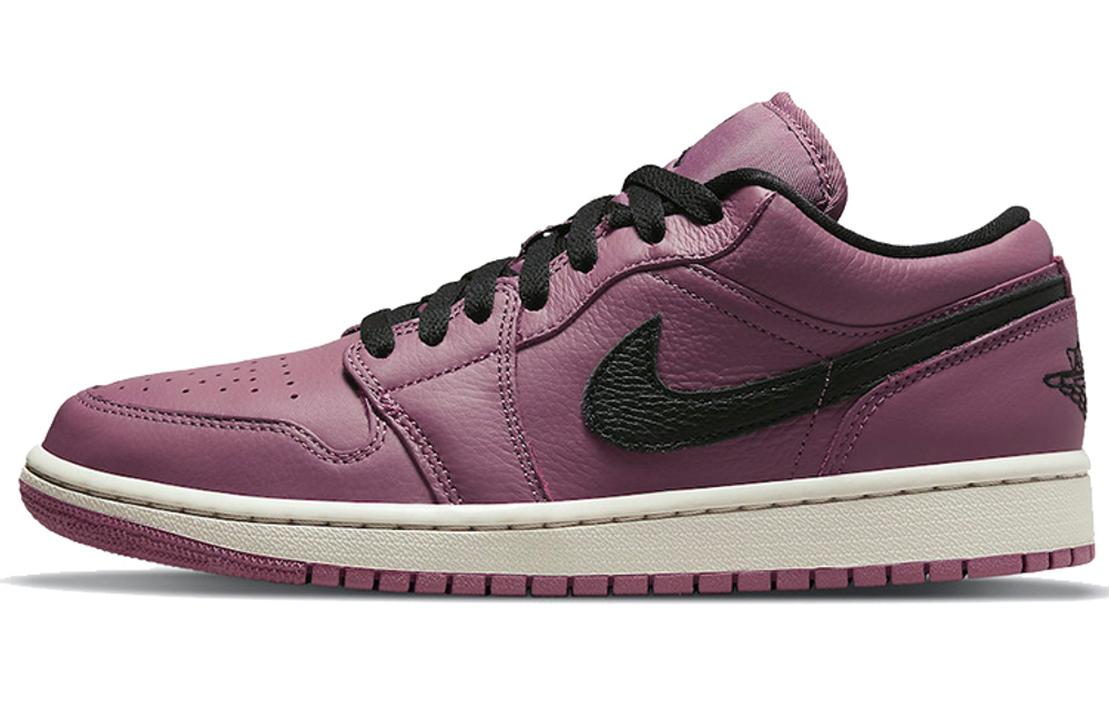 Кроссовки Jordan Air Jordan 1 Low "Magenta" (Женская размерная сетка)