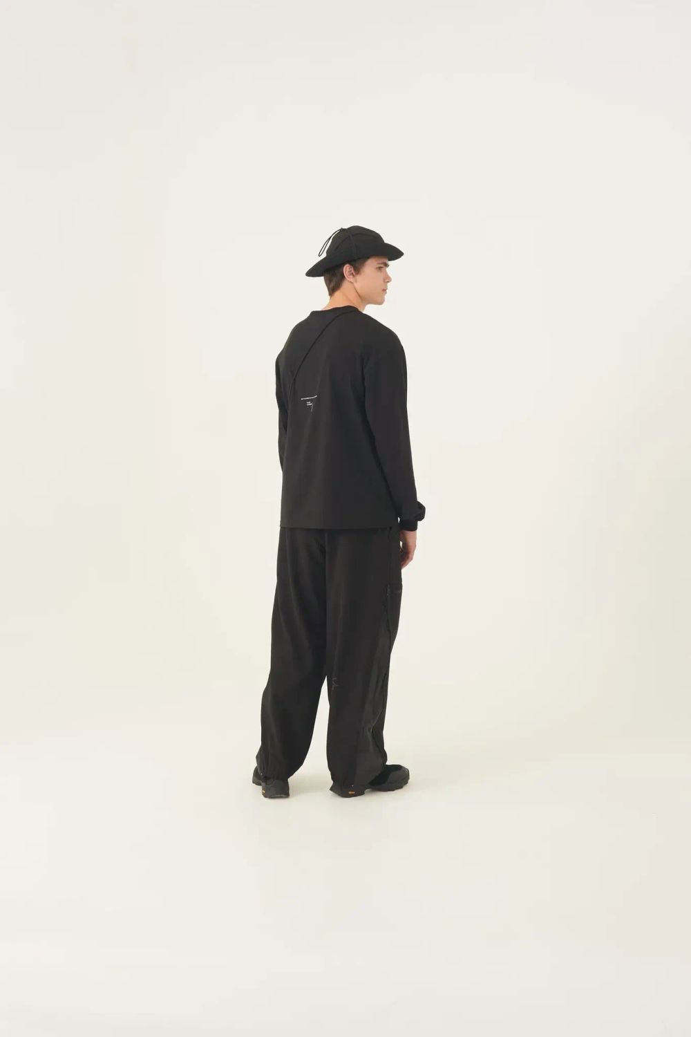 Лонгслив Called a Garment Essential Черный