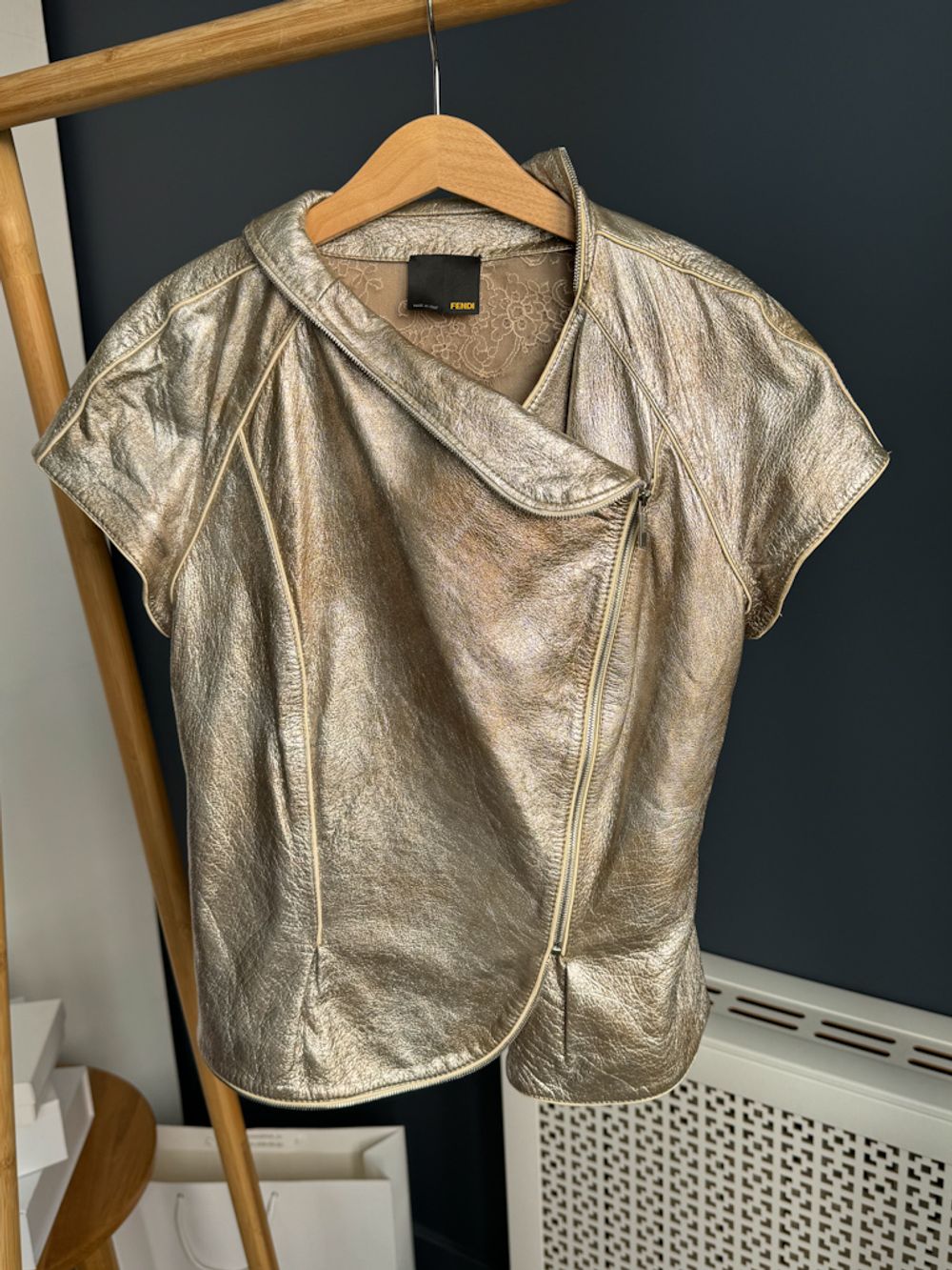 Кожаная куртка без рукавов Fendi, 152