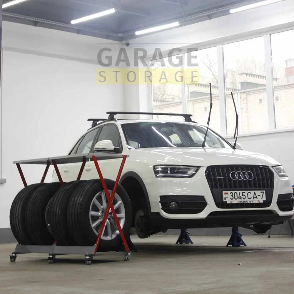 Пример использования горизонтального стеллажа «Стандарт» для шин шириной до 255 мм в обустроенном гараже.